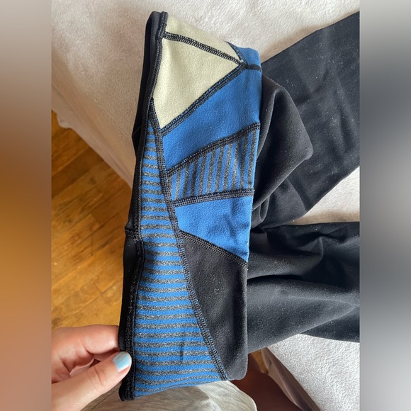 Reversible lululemon leggings - Picture 4 of 6